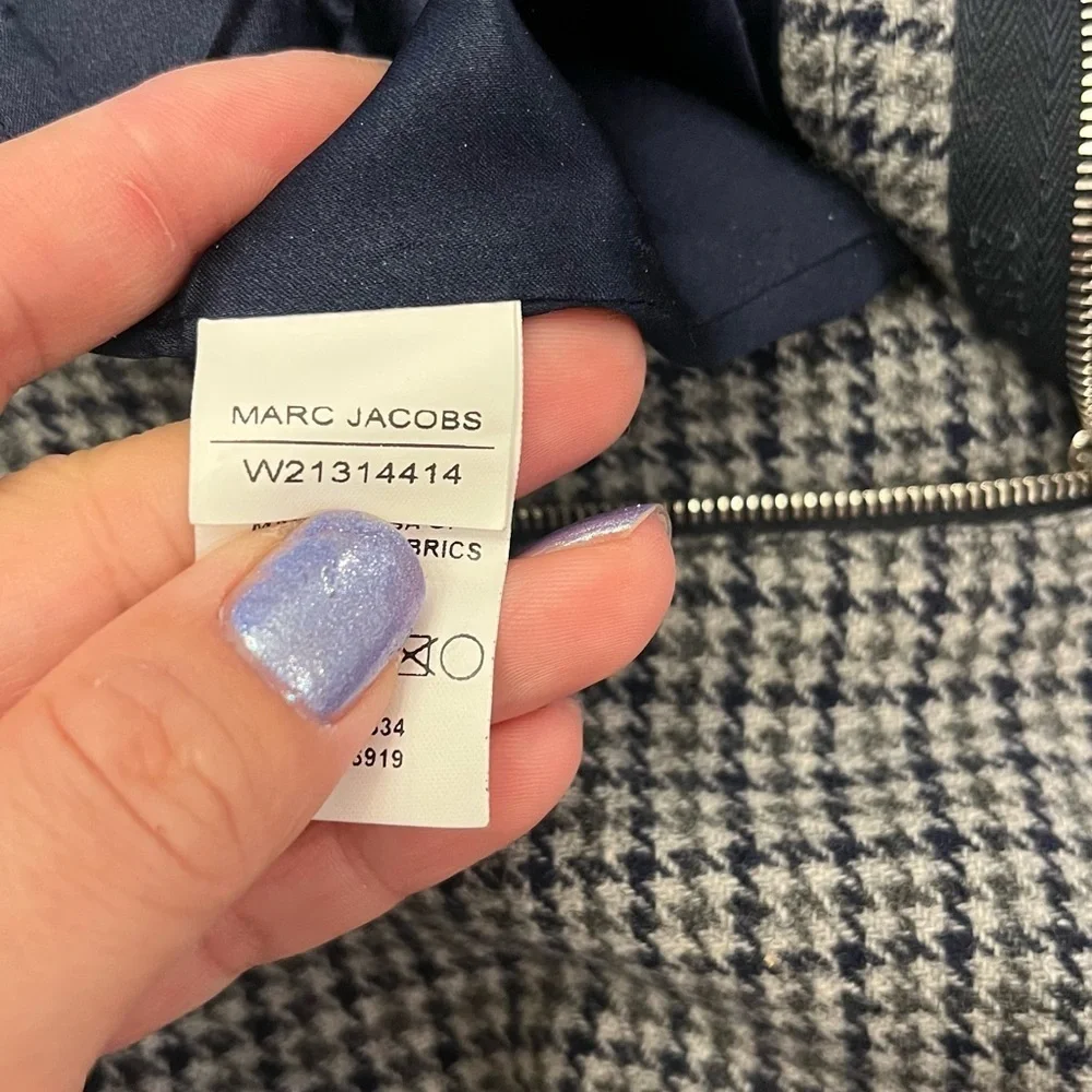 Marc Jacobs Women's Career Classic Black and Gray Checkered Wool Pants Size 6